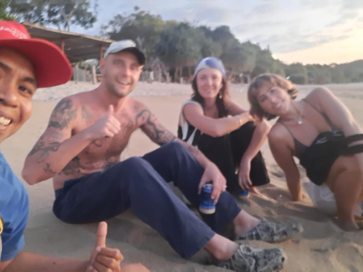 Taliwang Boneputeh Homestay מראה חיצוני תמונה