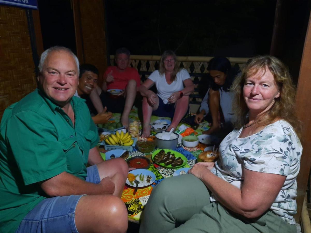 Taliwang Boneputeh Homestay מראה חיצוני תמונה