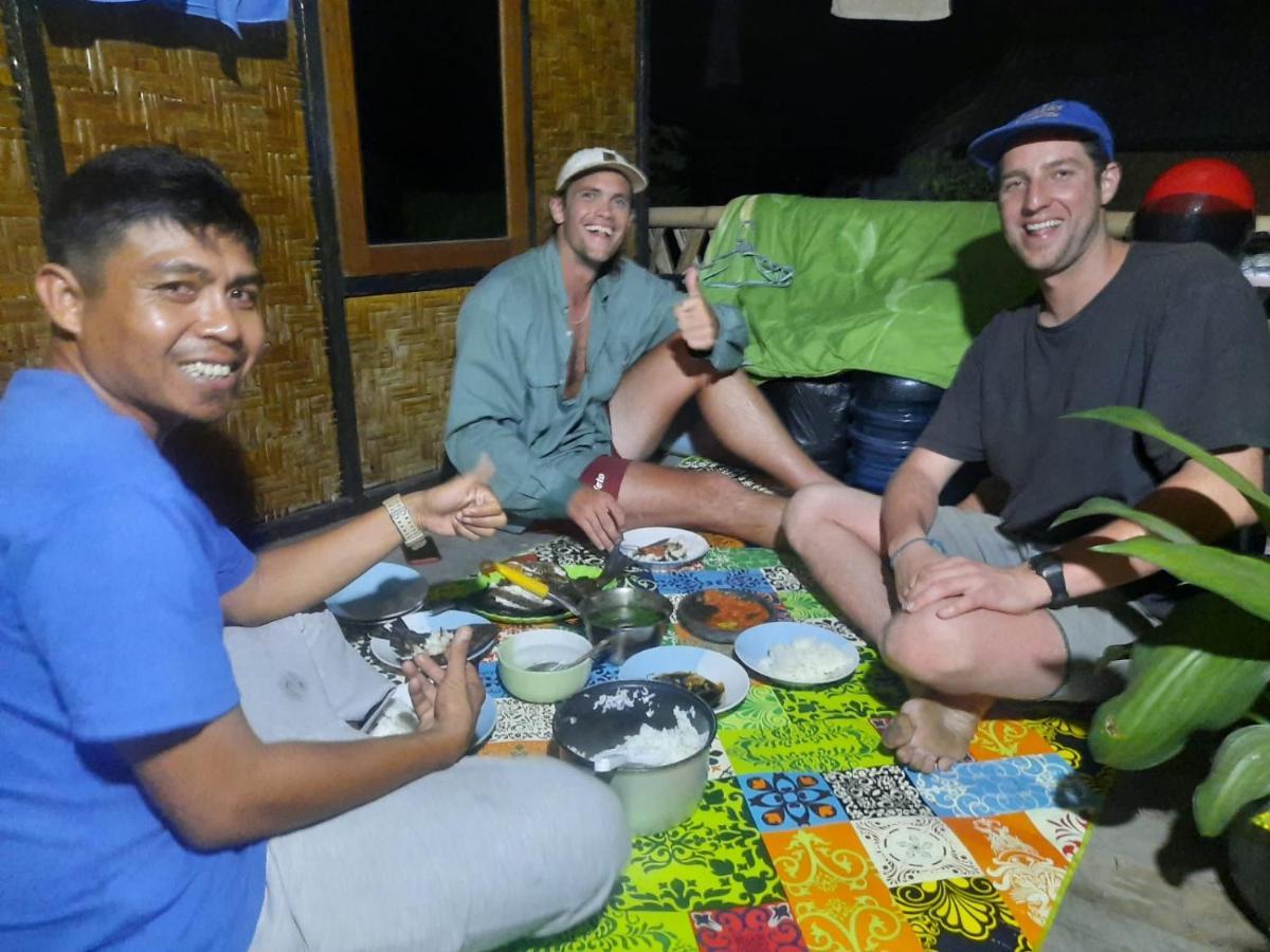 Taliwang Boneputeh Homestay מראה חיצוני תמונה