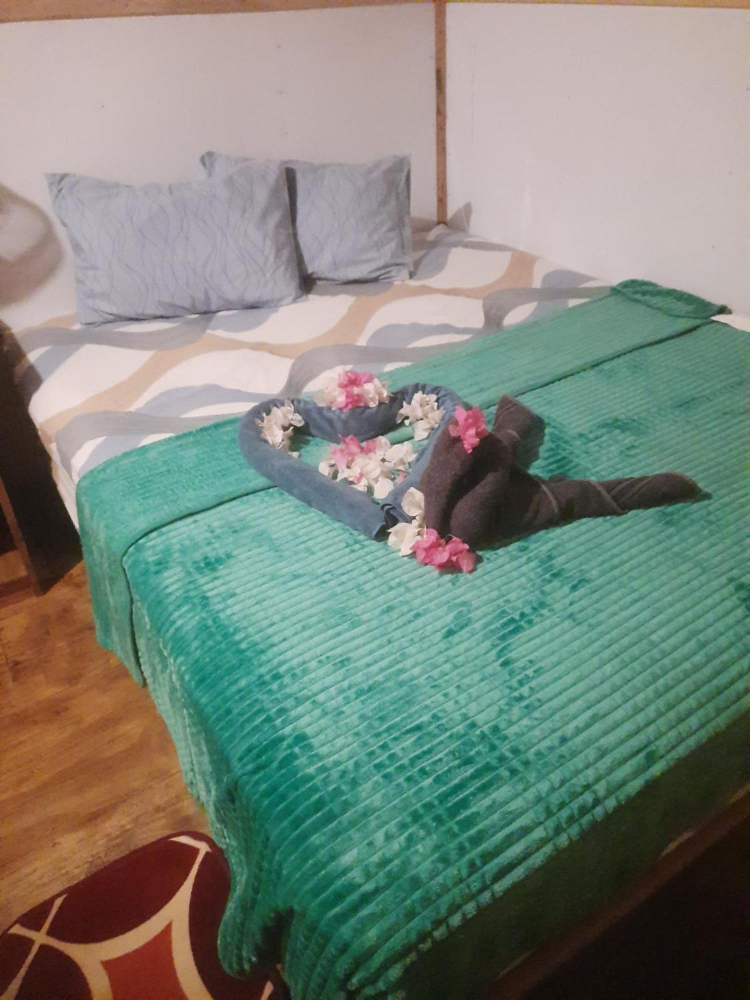 Taliwang Boneputeh Homestay מראה חיצוני תמונה