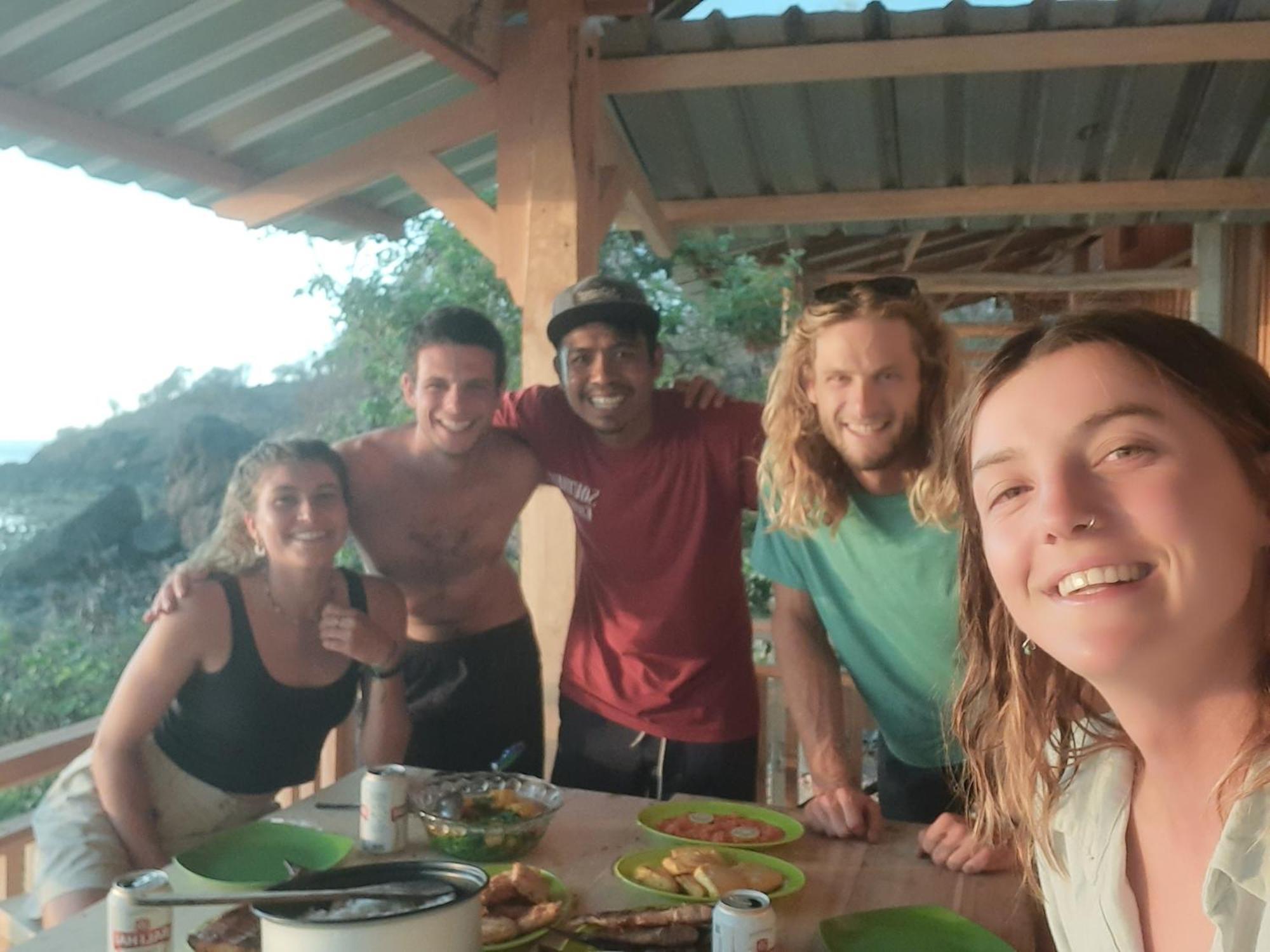 Taliwang Boneputeh Homestay מראה חיצוני תמונה