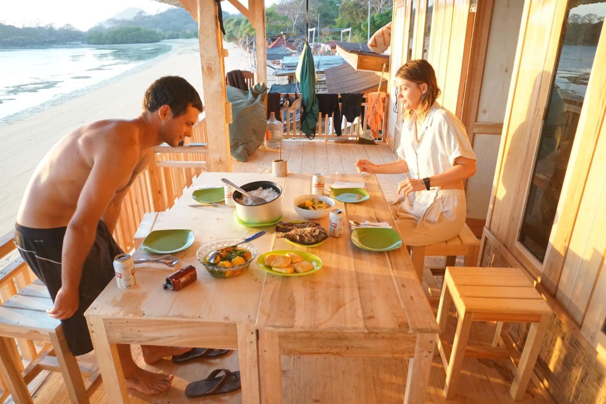 Taliwang Boneputeh Homestay חדר תמונה